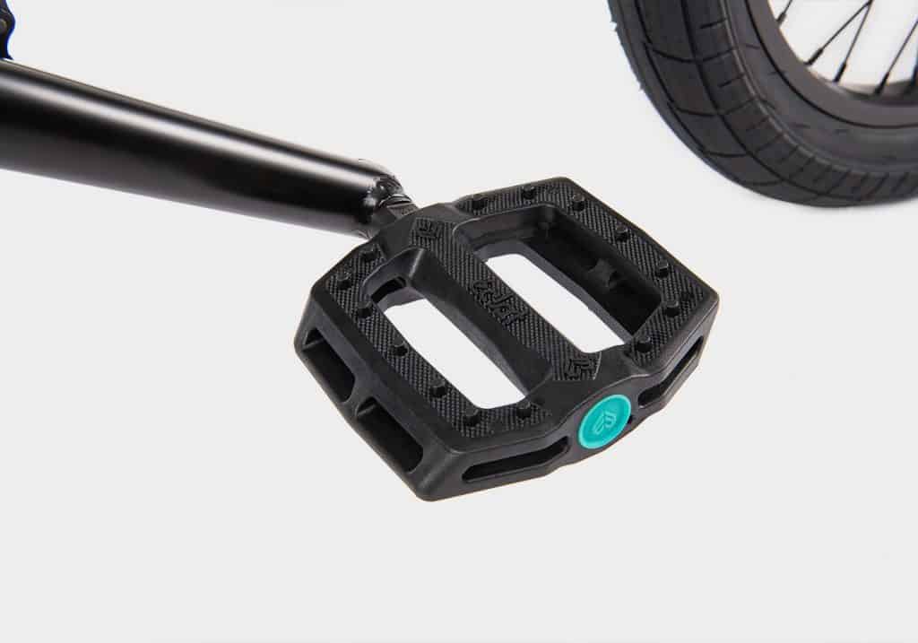 matte black nova pedal close up